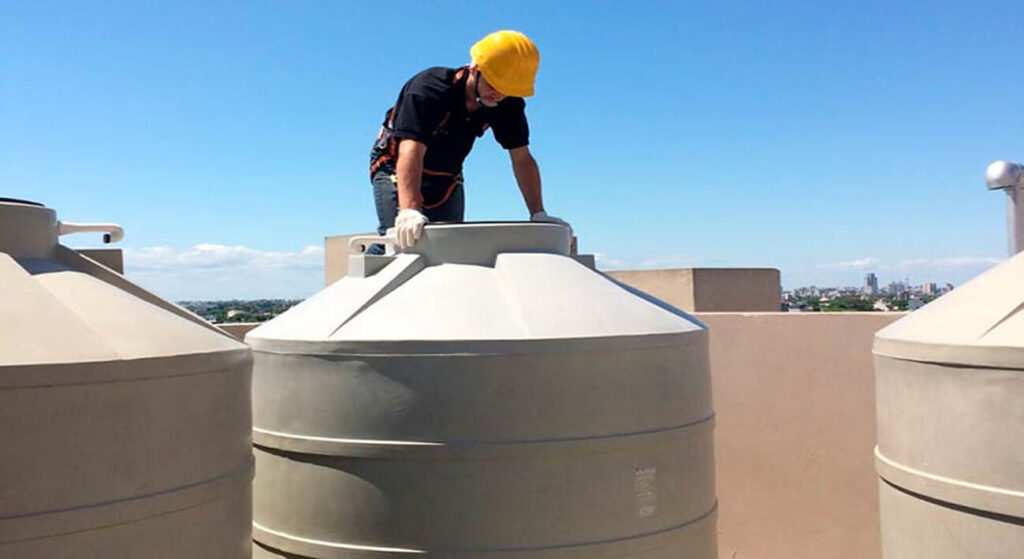 عزل خزانات المياه بالرياض