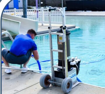 فني صيانة مسابح بالرياض