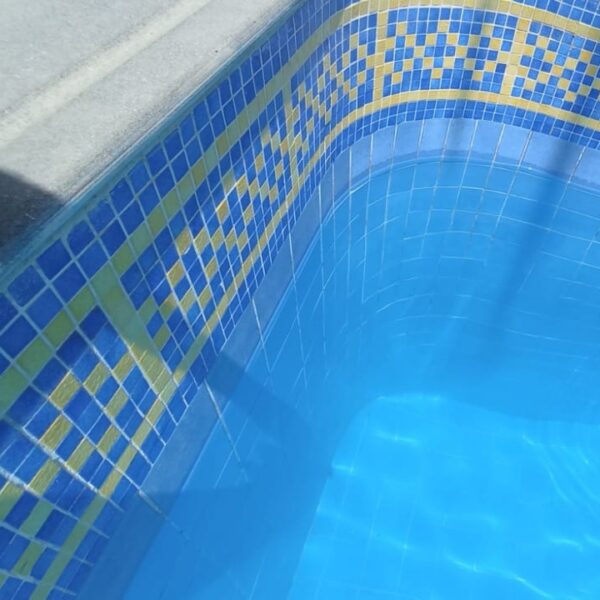 شركة عزل الرياض: أفضل شركة كشف تسريب المسبح بالرياض