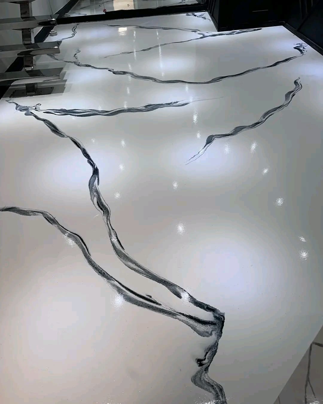 عزل ايبوكسي بالرياض: الحل المتطور لحماية الخزانات والأرضيات بكفاءة عالية